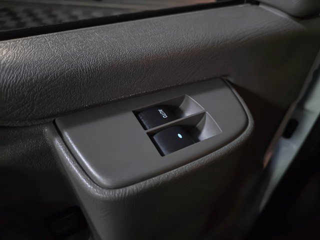 Used 2017 GMC Savana 4500 image 25