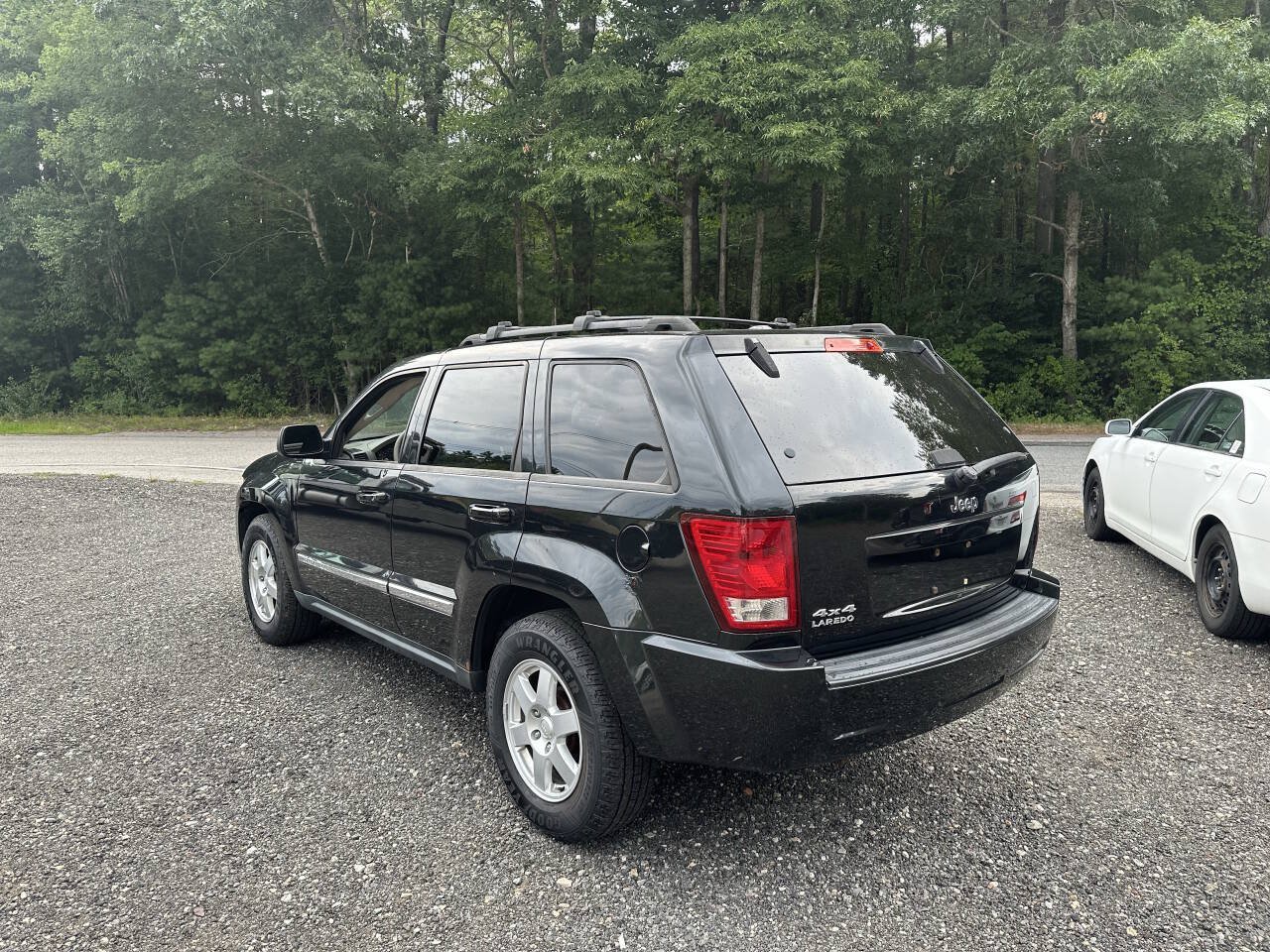 Used 2010 Jeep Grand Cherokee Laredo w/ Popular Equipment Group AWD/4WD image 19