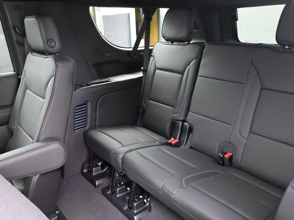 New 2025 GMC Yukon XL Denali w/ Denali Reserve Package image 26