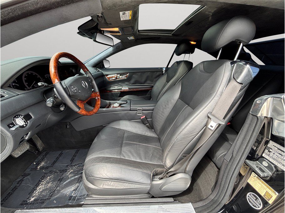 Used 2012 Mercedes-Benz CL 550 4MATIC image 2