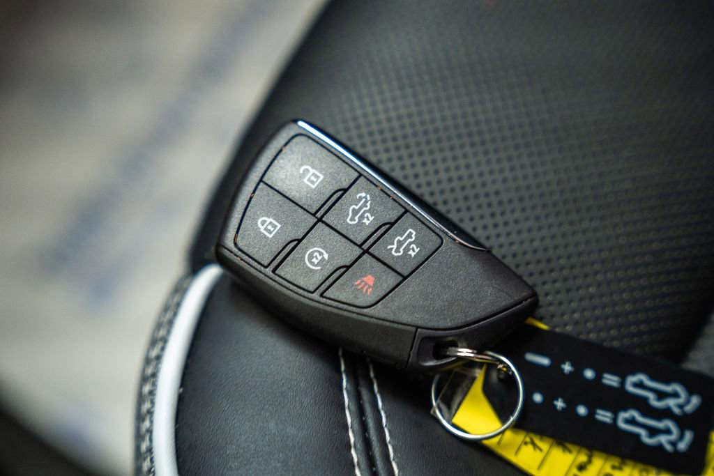 Used 2026 GMC Sierra EV Elevation w/ LPO, Elevation Dark Package AWD/4WD image 47