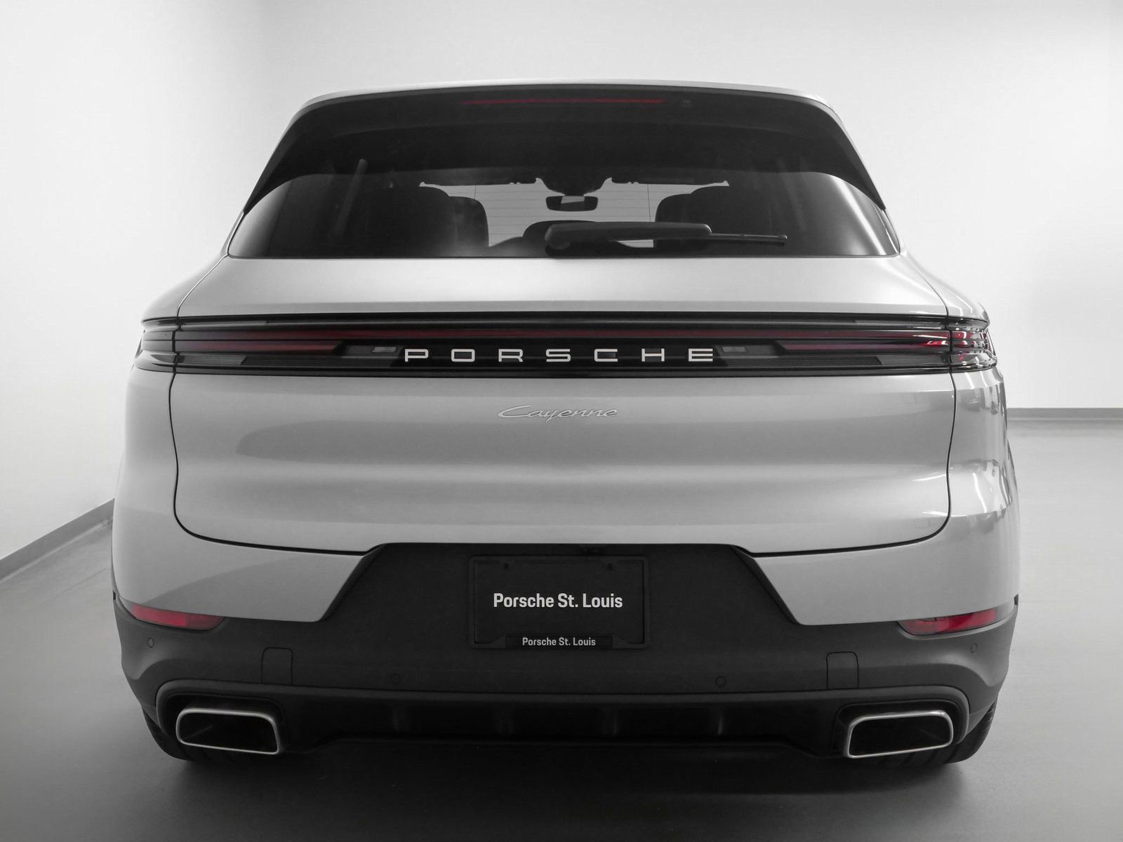 Certified 2025 Porsche Cayenne image 11