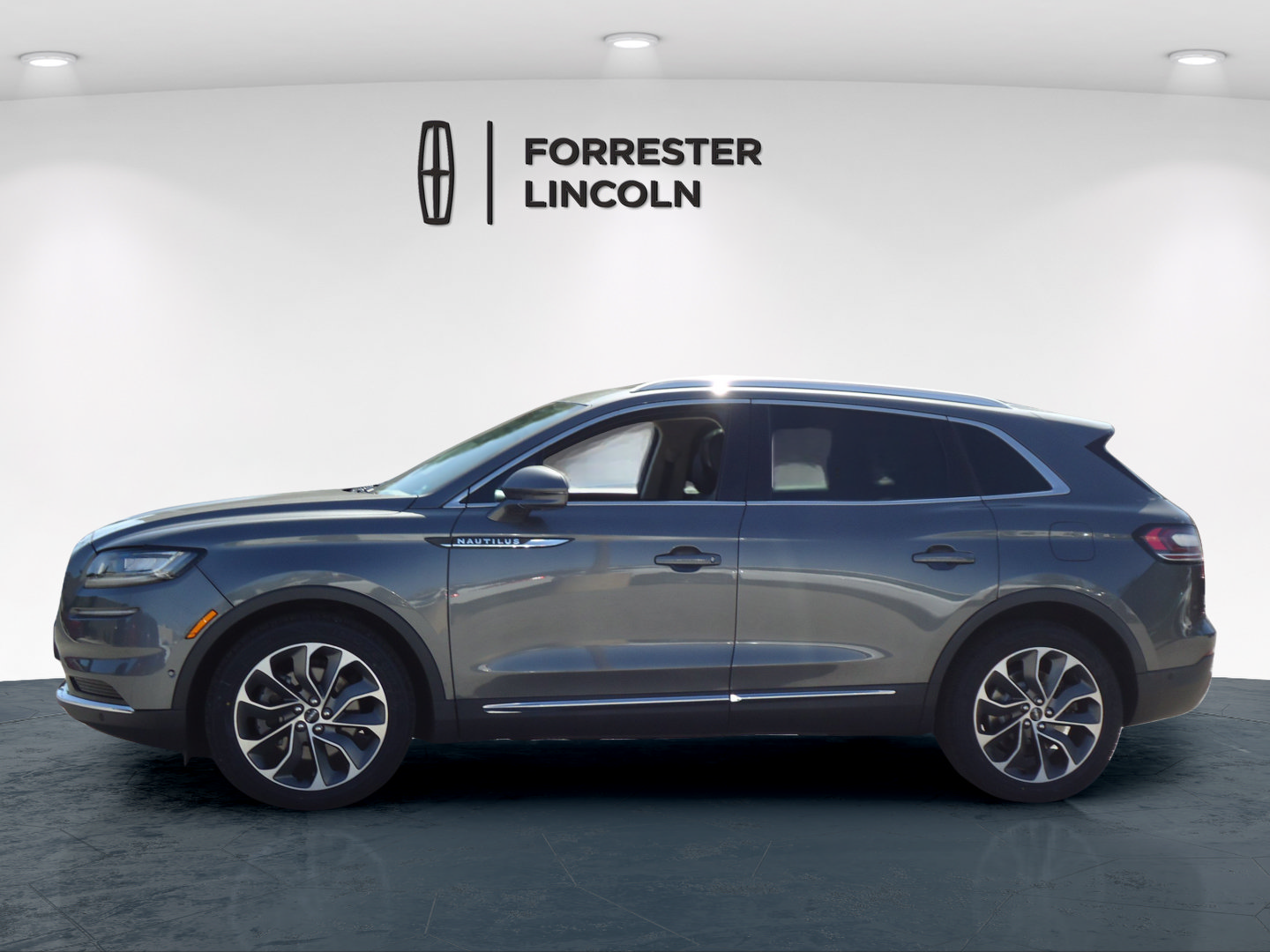Certified 2023 Lincoln Nautilus Reserve w/ Equipment Group 201A AWD/4WD image 6