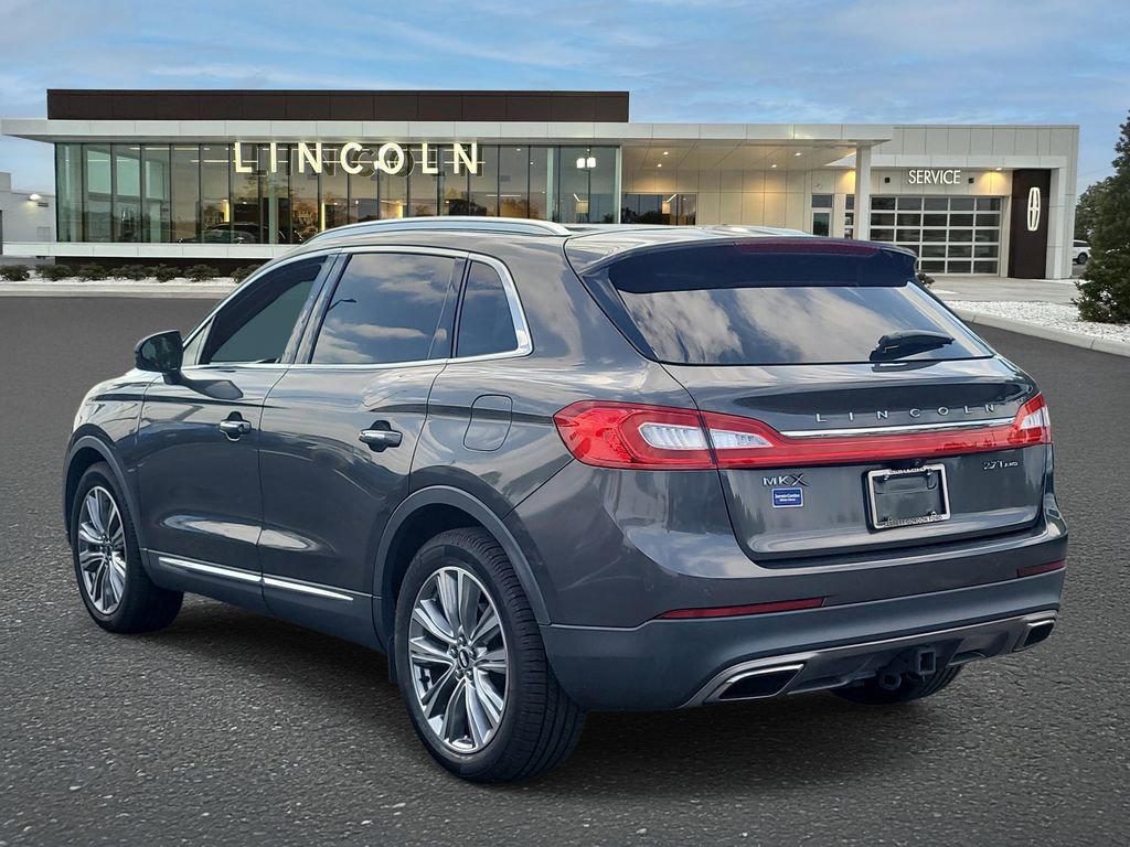 Used 2018 Lincoln MKX Reserve w/ Driver Assistance Package image 3