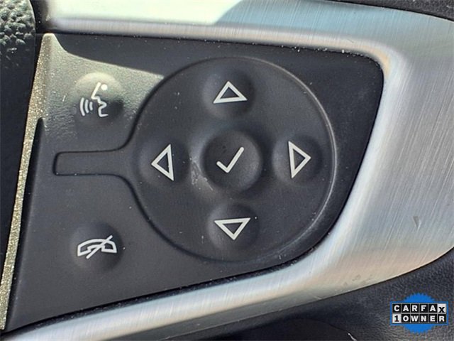 Used 2024 GMC Terrain SLT image 15