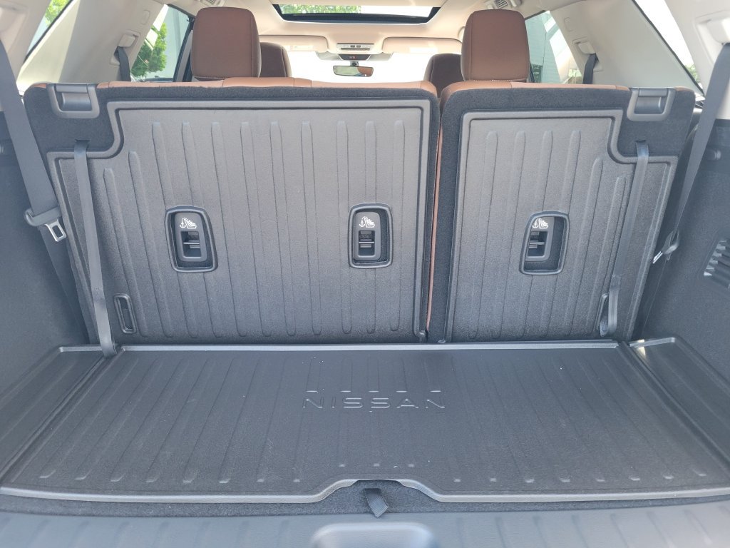 New 2026 Nissan Pathfinder Platinum AWD/4WD image 37