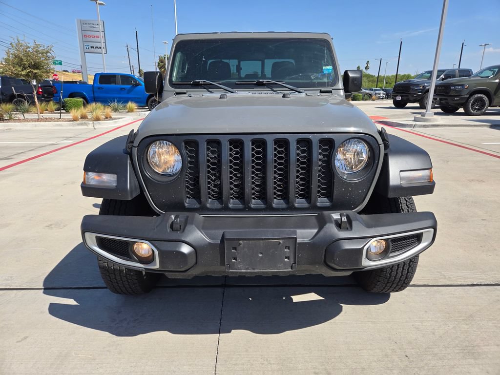 Used 2023 Jeep Gladiator Sport w/ Trailer Tow Package AWD/4WD image 9
