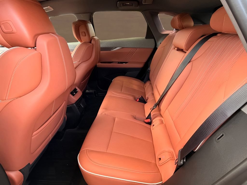 New 2027 Cadillac Optiq Premium Sport w/ LPO, Floor Liner Package AWD/4WD image 24