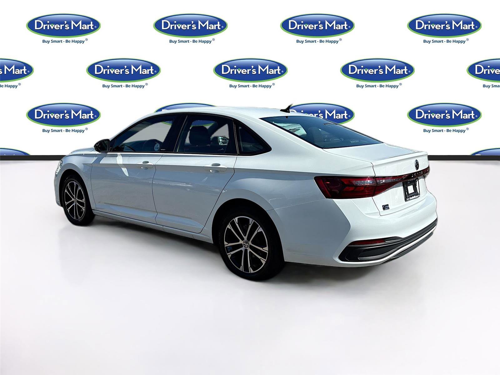 Used 2025 Volkswagen Jetta Sport FWD image 5