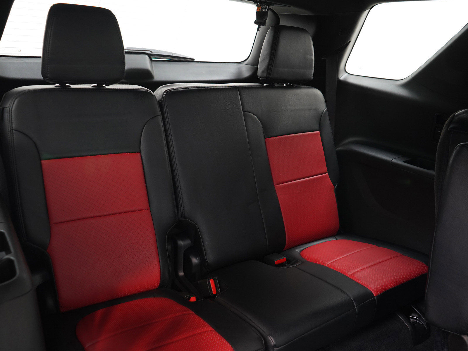 Used 2024 Chevrolet Traverse LT w/ Rear Camera Mirror Package image 17