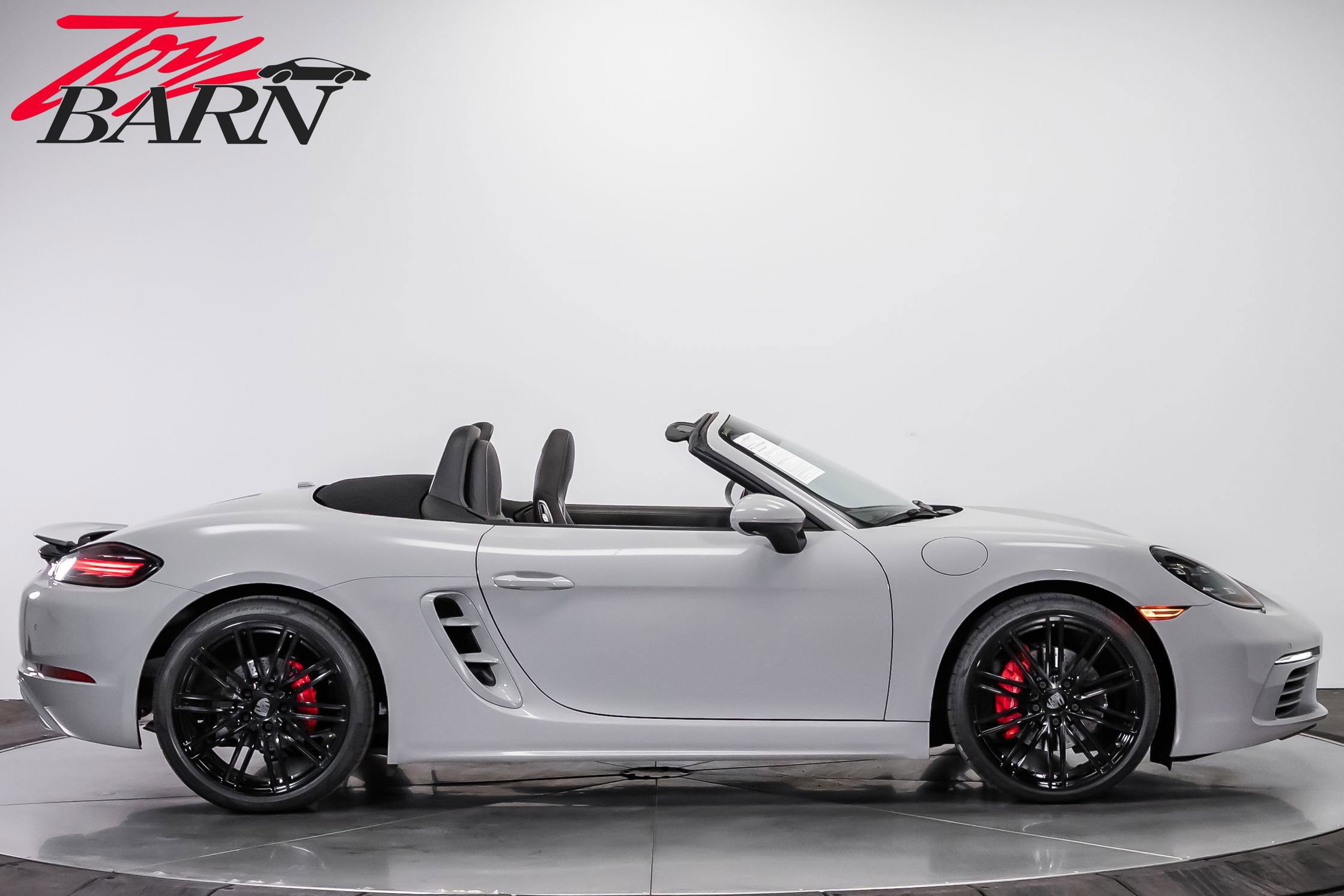 Used 2019 Porsche 718 Boxster S RWD image 6