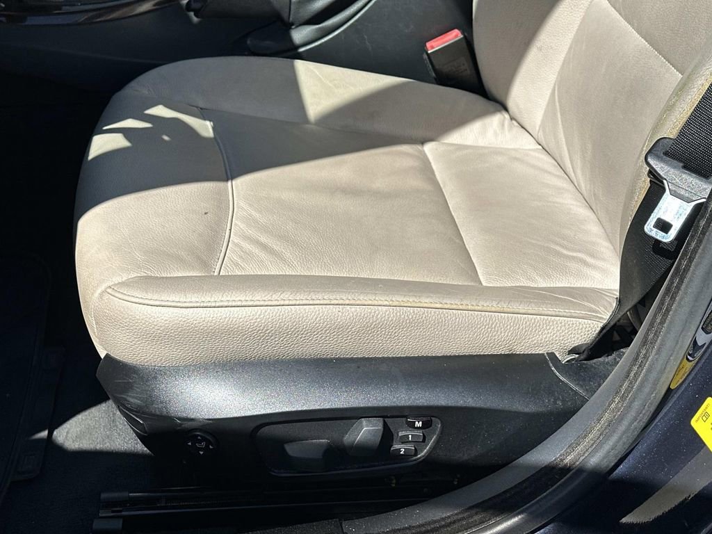 Used 2010 BMW 328i Sedan image 17