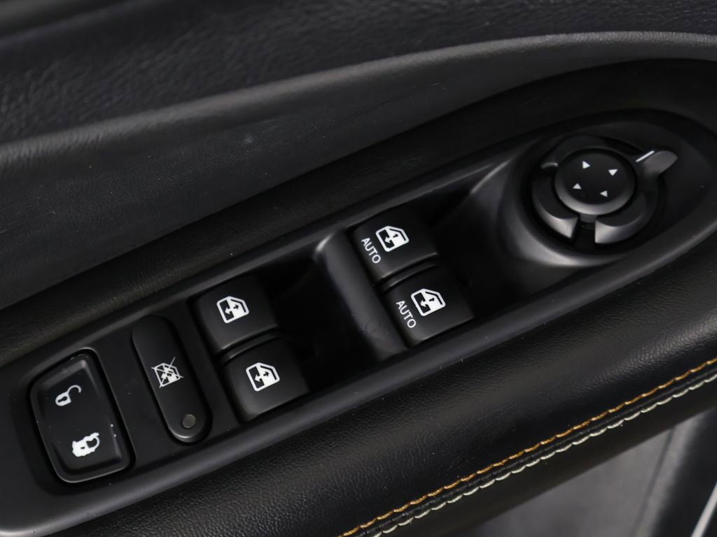 Used 2019 Jeep Compass Latitude AWD/4WD image 32