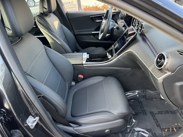 Used 2025 Mercedes-Benz C 300 Sedan image 6