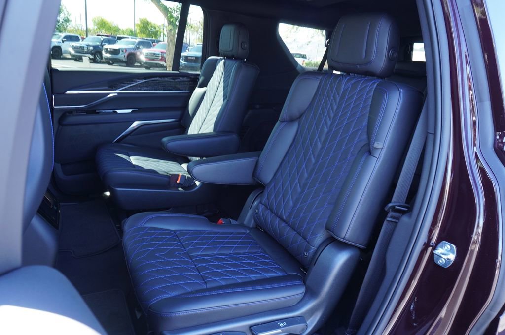 New 2026 Cadillac Escalade IQL Luxury image 8