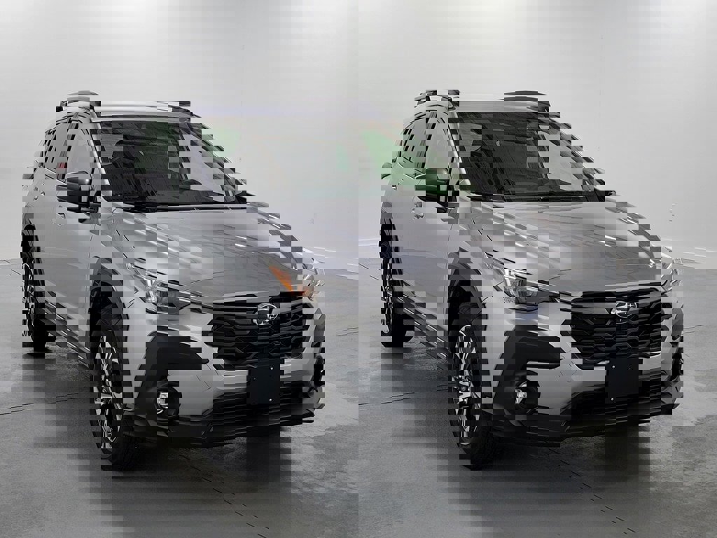 Used 2024 Subaru Crosstrek 2.0i Premium image 2