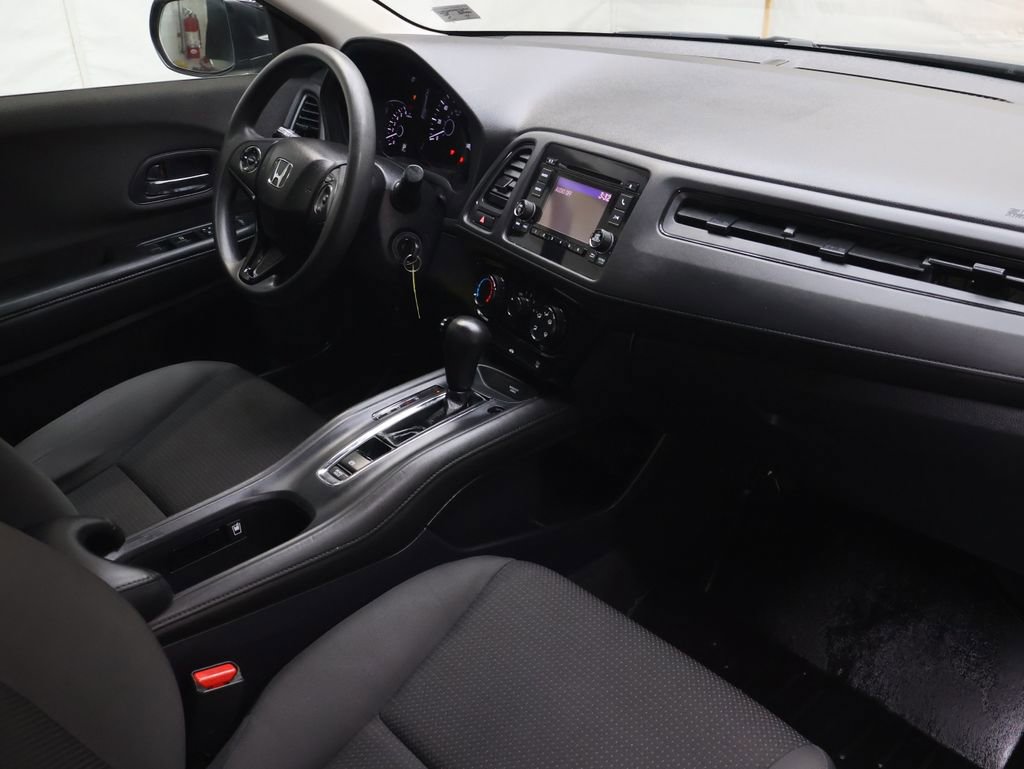 Used 2019 Honda HR-V LX image 11