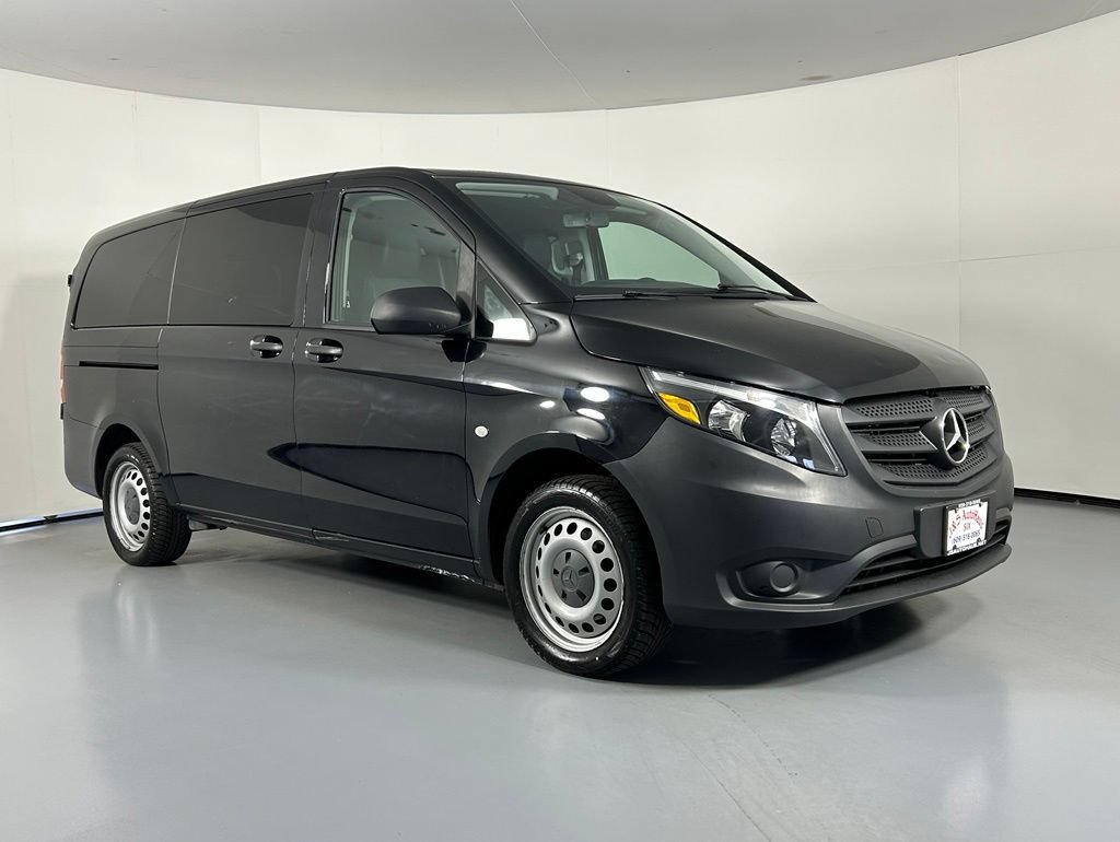 Used 2019 Mercedes-Benz Metris Passenger image 1