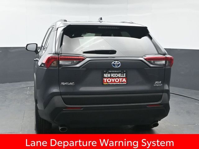 Certified 2022 Toyota RAV4 XLE image 5