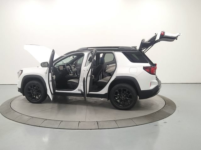 Used 2026 GMC Terrain Elevation w/ Black Edition AWD/4WD image 14