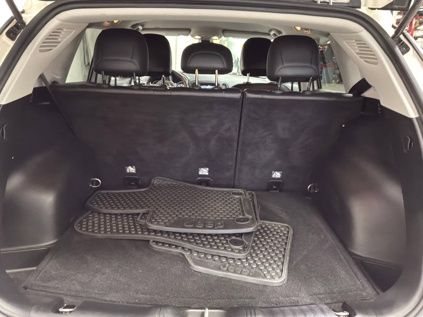 Used 2018 Jeep Compass Latitude w/ Popular Equipment Group AWD/4WD image 25