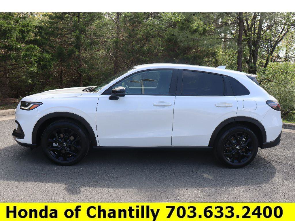 Certified 2025 Honda HR-V Sport image 4