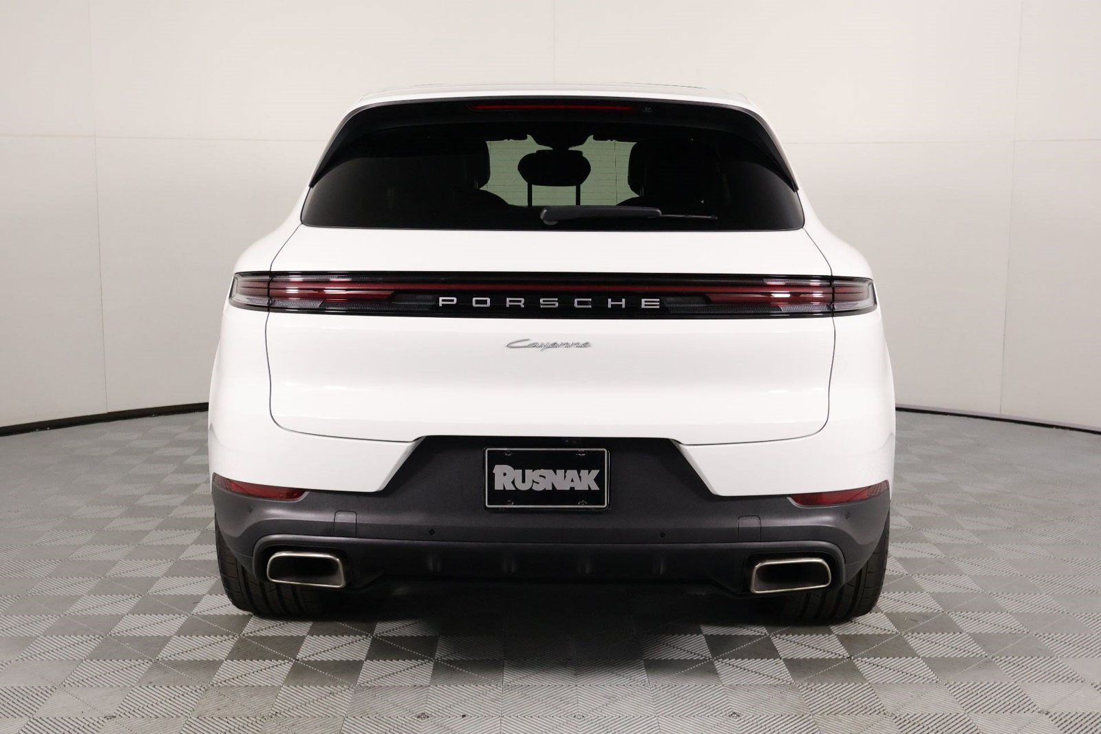 Certified 2026 Porsche Cayenne AWD/4WD image 6