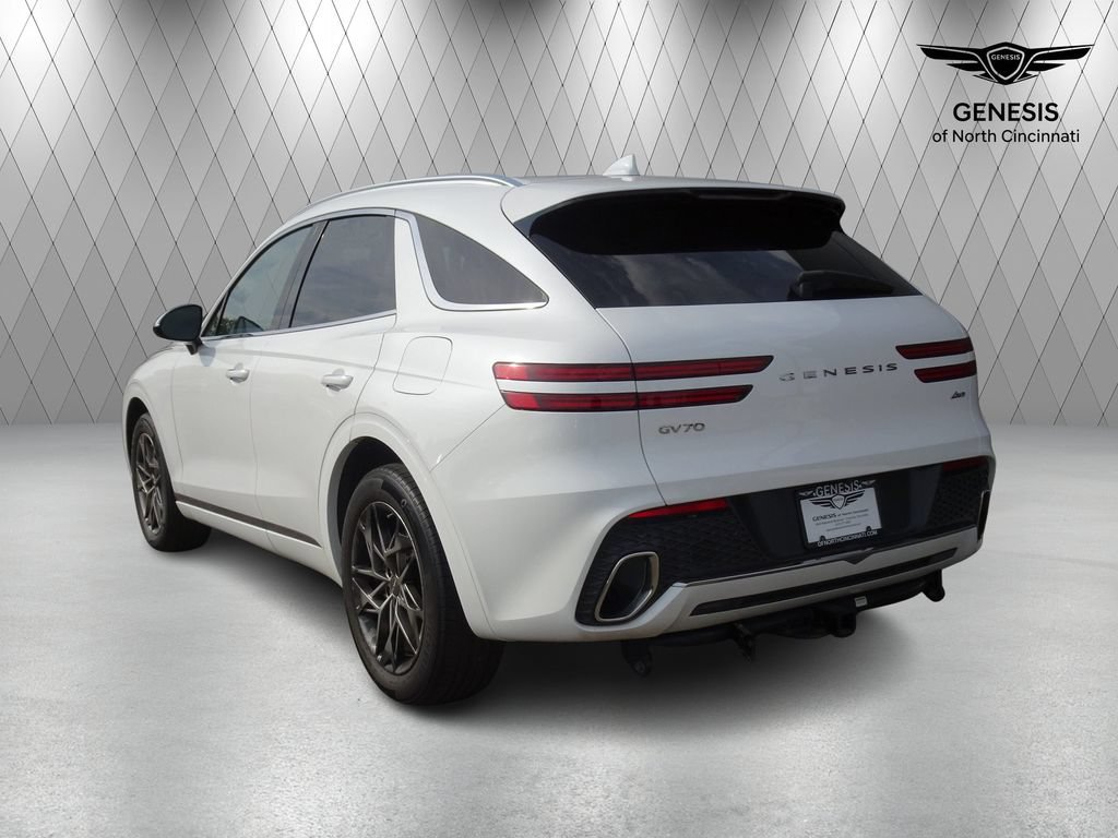 Used 2022 Genesis GV70 2.5T w/ Select Package AWD/4WD image 3