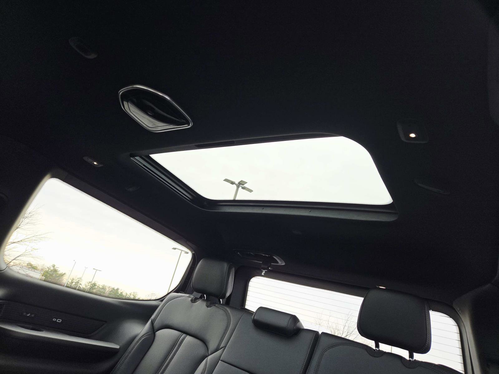 New 2026 Jeep Grand Wagoneer Limited w/ Premium Group II image 15