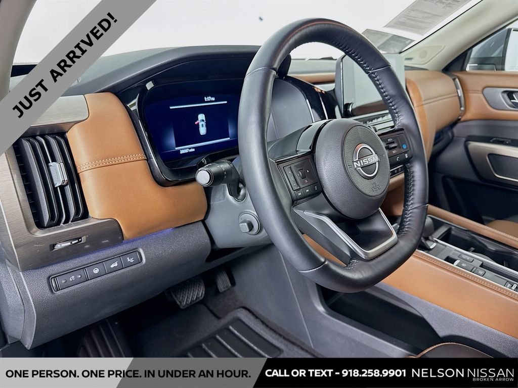 Used 2024 Nissan Pathfinder Platinum w/ Cargo Package image 9