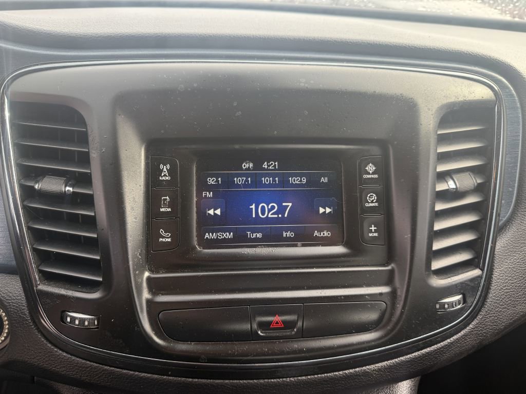 Used 2015 Chrysler 200 S w/ Comfort Group image 12