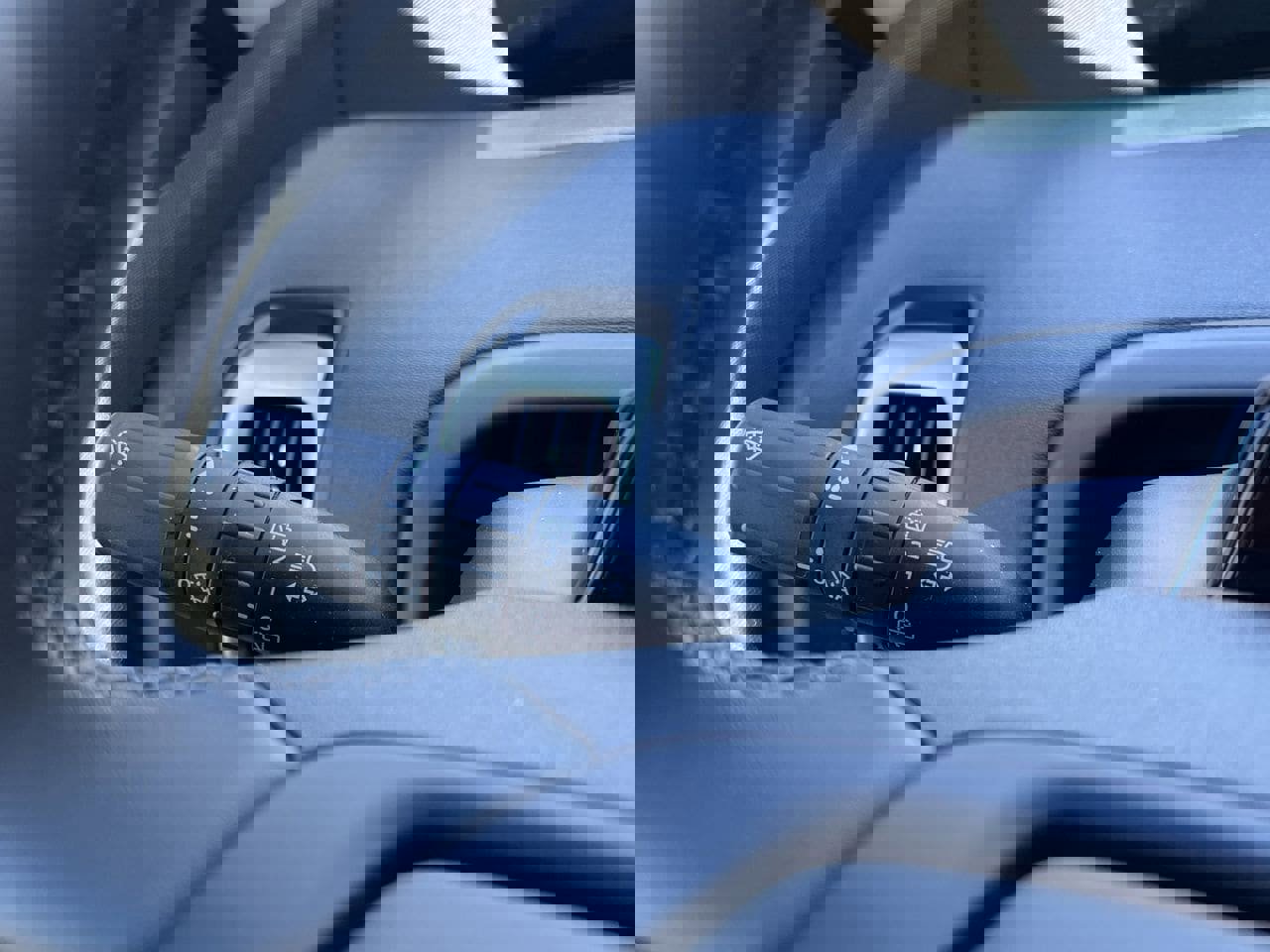 New 2025 Ford Expedition Active image 10