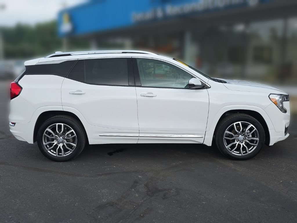 Used 2023 GMC Terrain Denali AWD/4WD image 8