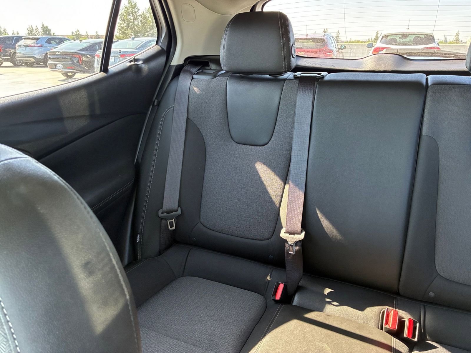 Used 2025 Buick Encore GX Preferred FWD image 38