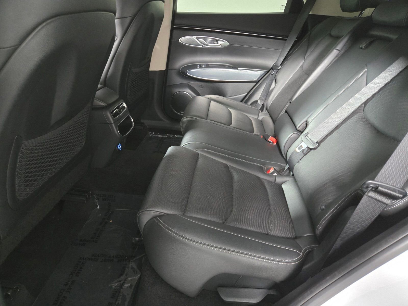 Used 2022 Genesis GV70 2.5T w/ Select Package AWD/4WD image 5