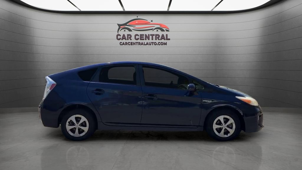 Used 2012 Toyota Prius Two FWD image 6