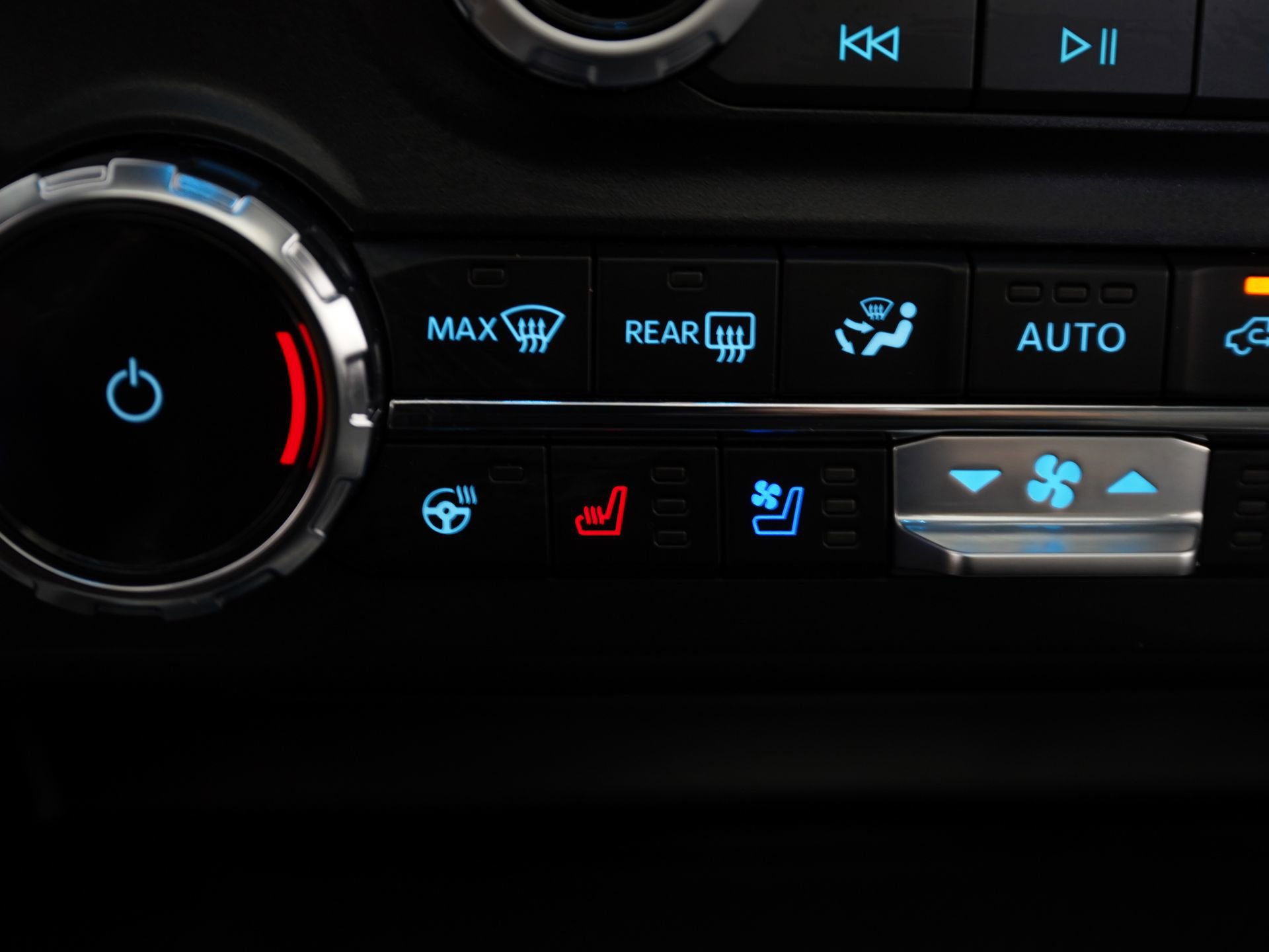 Used 2024 Ford F250 Limited w/ FX4 Off-Road Package AWD/4WD image 22