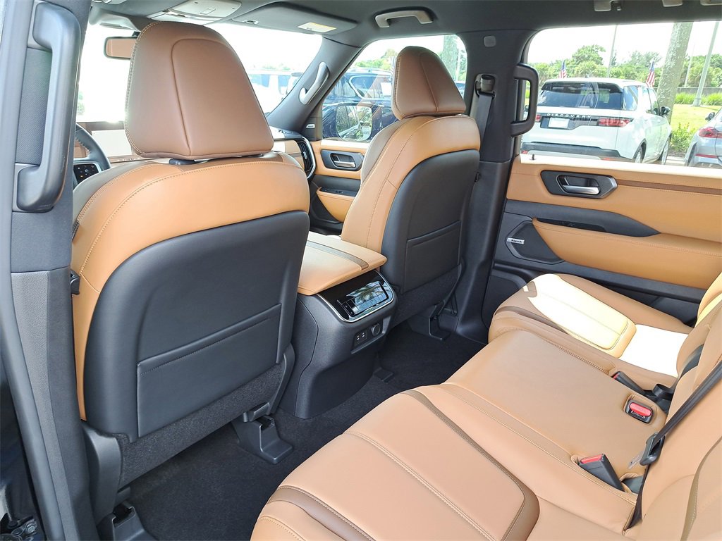 New 2026 Nissan Armada SL image 11