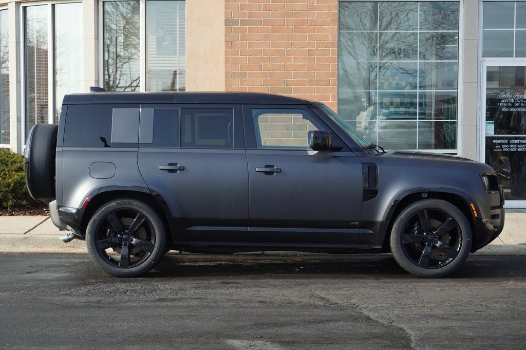 Used 2026 Land Rover Defender 110 V8 AWD/4WD image 8
