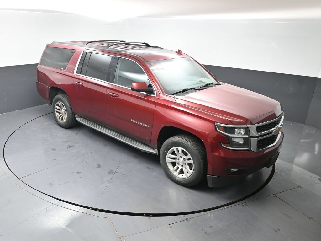 Used 2016 Chevrolet Suburban LT w/ Luxury Package AWD/4WD image 11