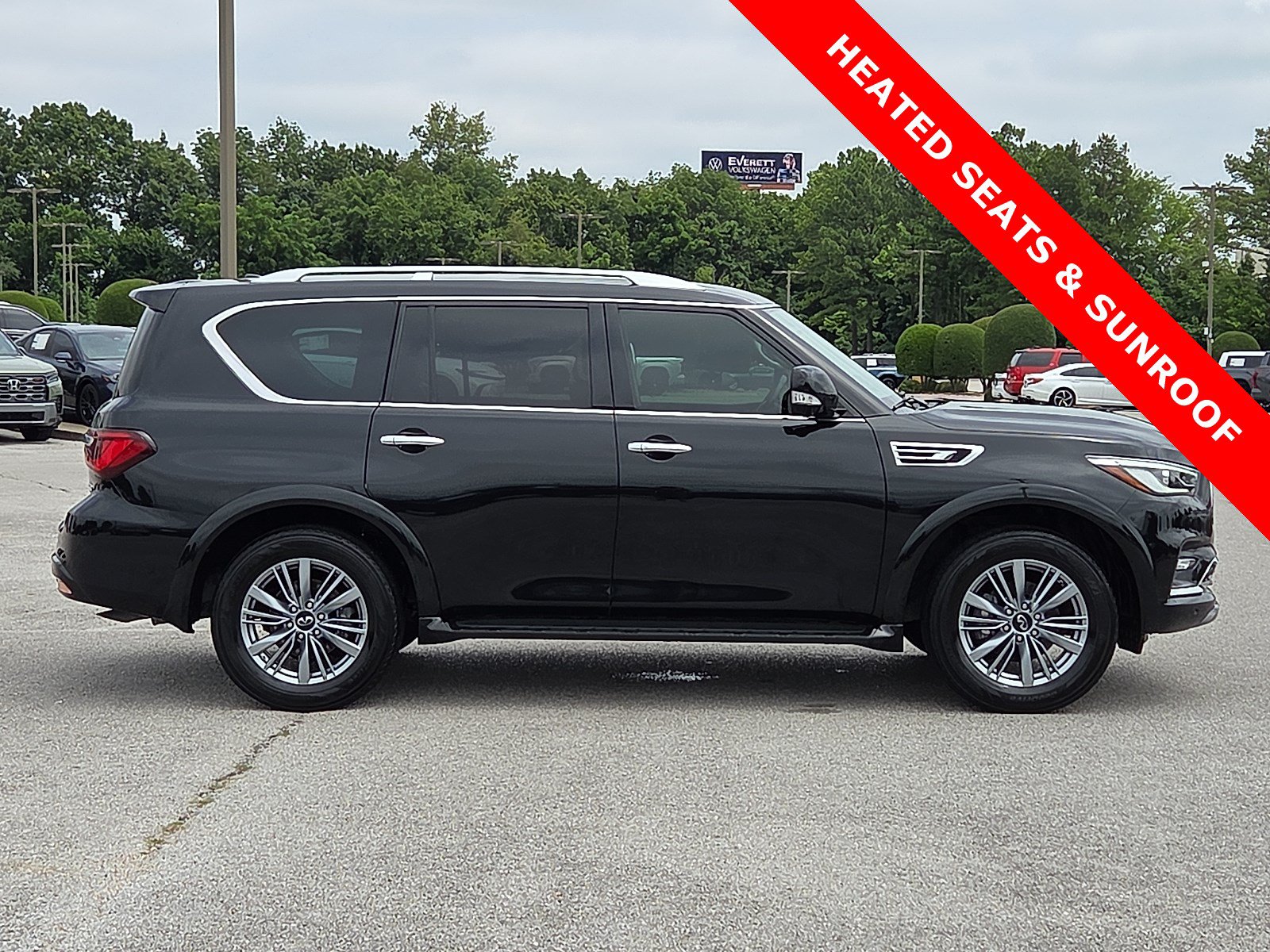 Used 2023 INFINITI QX80 Luxe w/ Cargo Package AWD/4WD image 6