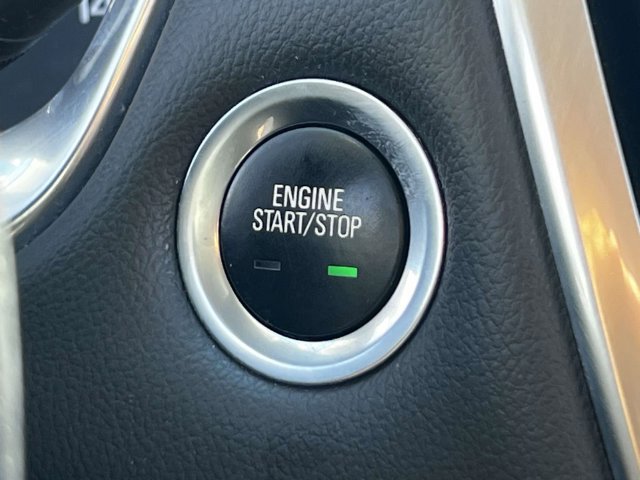 Used 2020 Chevrolet Traverse LT FWD image 28