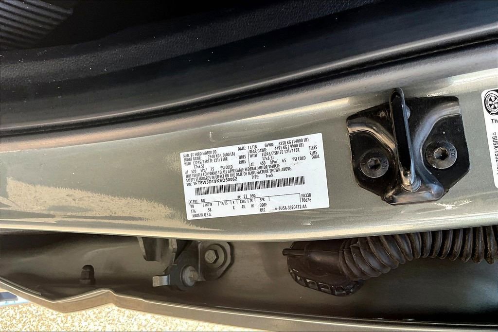 Used 2019 Ford F350 Lariat w/ Chrome Package AWD/4WD image 22