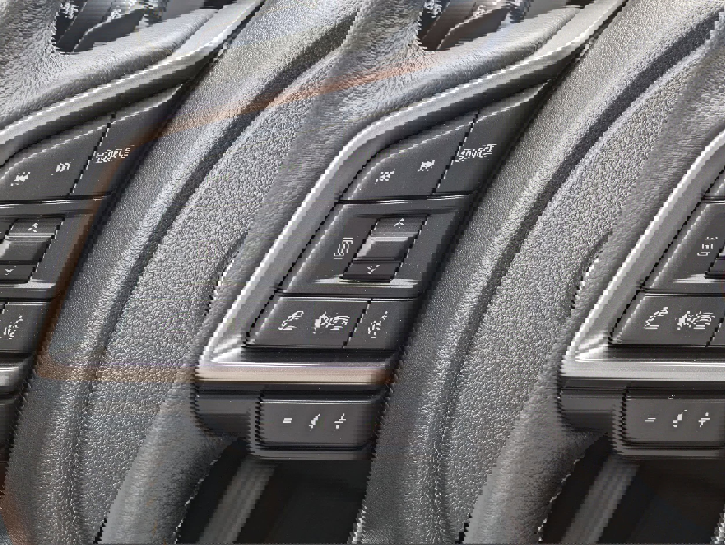 New 2025 Subaru Ascent Limited image 25