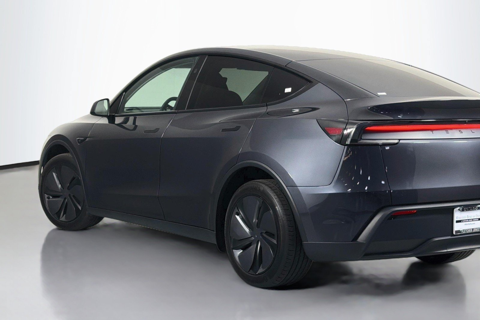 Used 2026 Tesla Model Y 2WD image 12