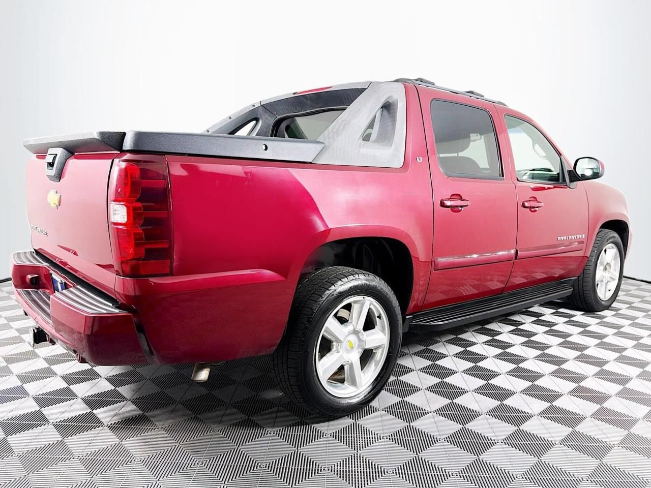 Used 2007 Chevrolet Avalanche LT w/ LT Preferred Equipment Group RWD image 24