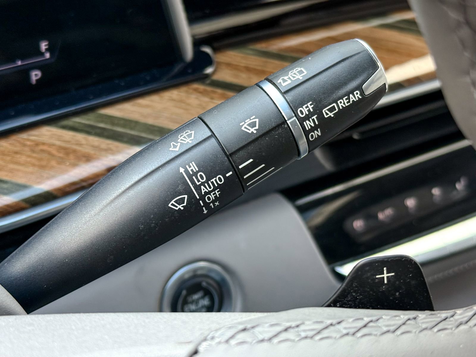 Used 2021 Cadillac Escalade Premium Luxury Platinum image 34