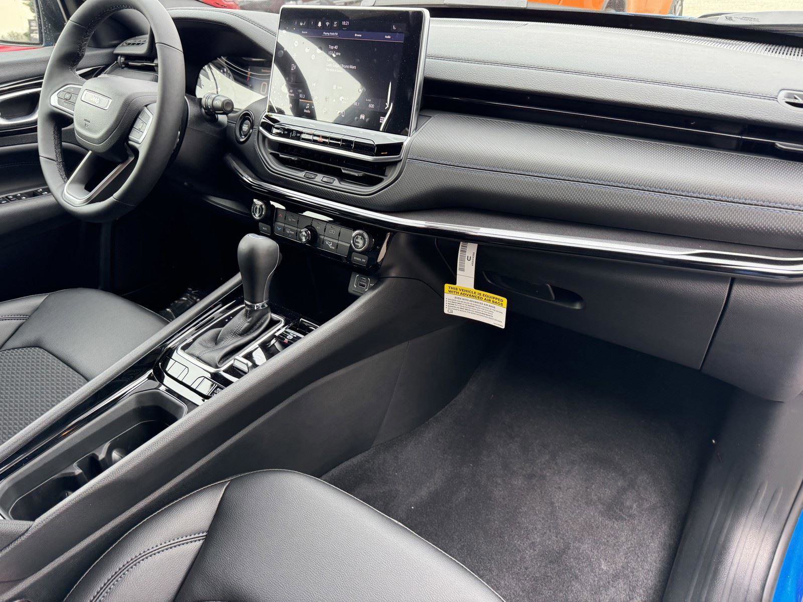 New 2026 Jeep Compass Latitude image 7