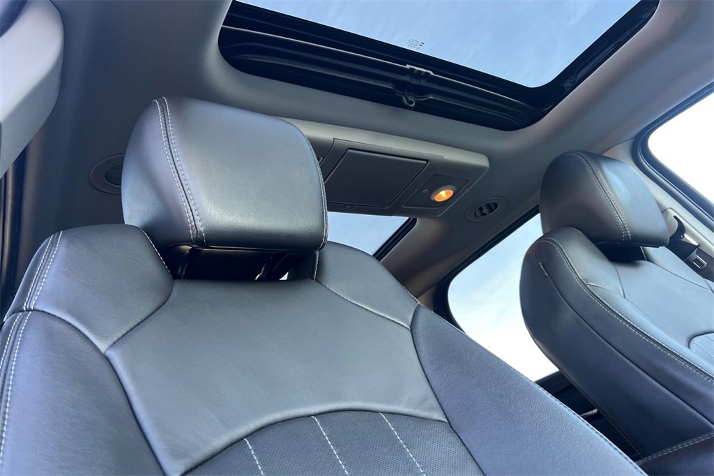 Used 2016 GMC Acadia Denali image 17