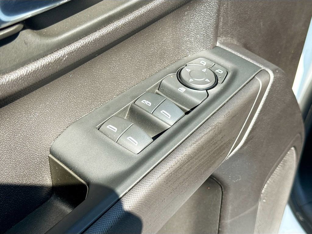 Certified 2024 GMC Sierra 1500 Pro w/ Convenience Package image 18